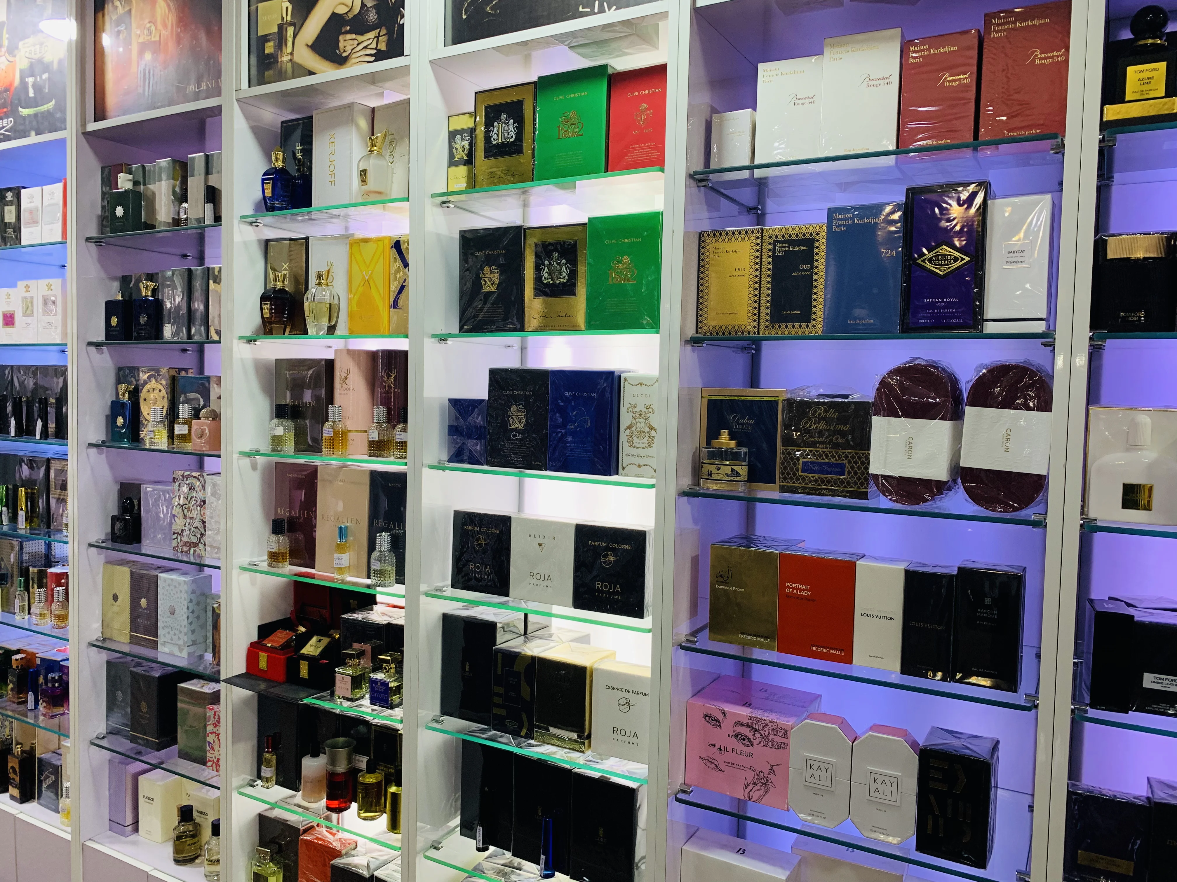 store image
